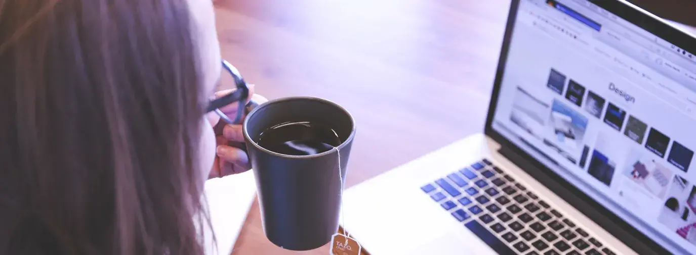 woman works on laptop